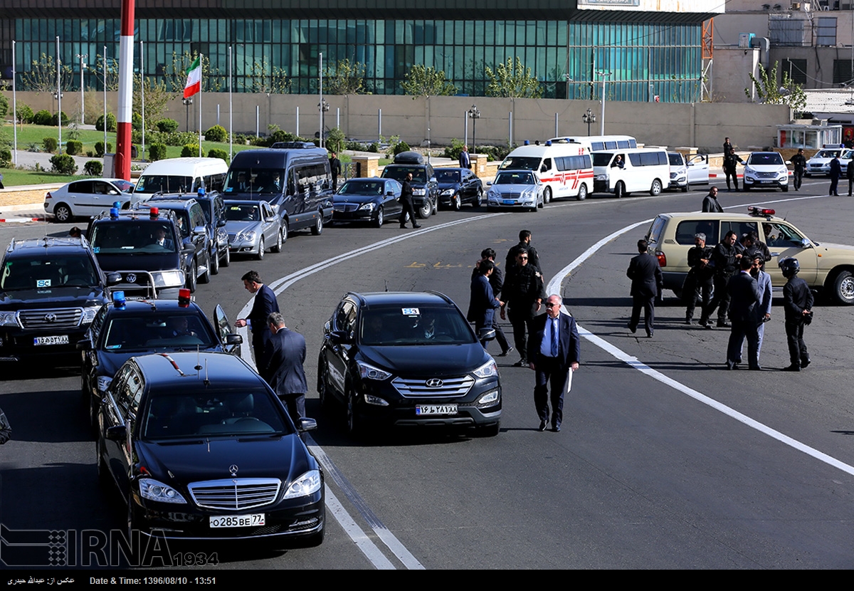 از راز تیم حفاظتی رئیس جمهور روسیه تا خودروی ضد موشک وی در تهران! + عکس