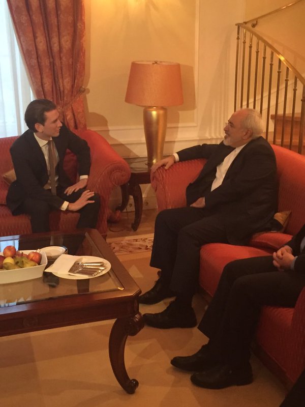 ظریف با وزیرخارجه اتریش دیدار کرد