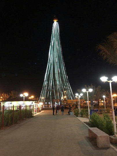 بلند‌ترین درخت کریسمس جهان در بغداد+ عکس