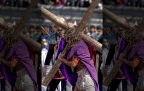 داعش یک کشیش کاتولیک را در «آدینه مقدس» به صلیب کشید+ (تصاویر 16+)