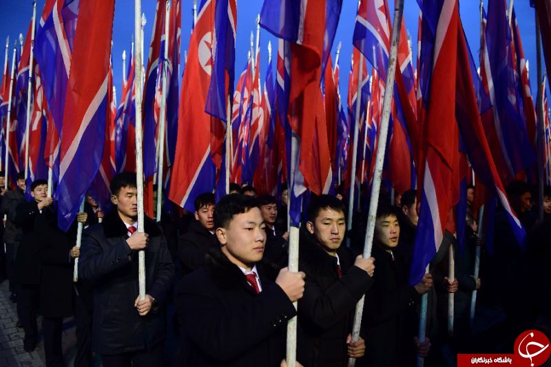 تظاهرات مردم کره شمالی در حمایت از برنامه های هسته ای کیم جونگ اون + تصاویر
