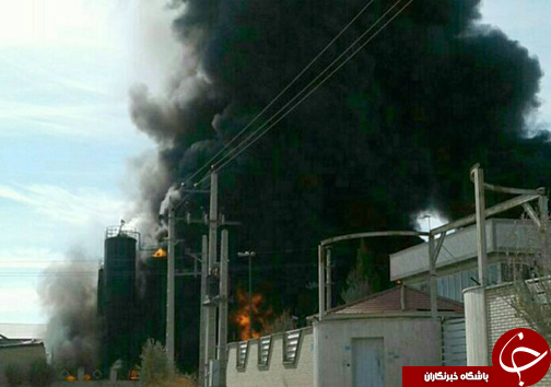 آتش سوزی گسترده در شهرک شکوهیه قم+ عکس