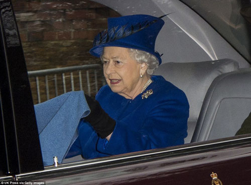 حضور ملکه انگلیس در انظار عمومی پس از یک ماه+ تصاویر
