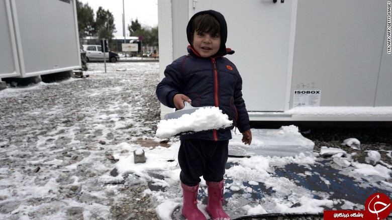 وخامت شرایط پناهجویان به دلیل کاهش شدید دما در اروپا +تصاویر