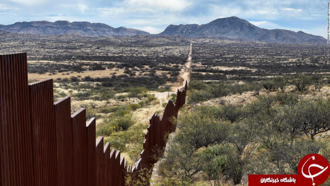 مرز فعلی بین مکزیک و آمریکا چگونه است؟