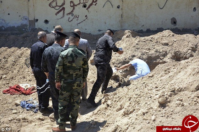 کشف گورستان جمعی کودکان و زنان کشته شده به دست داعش + تصاویر