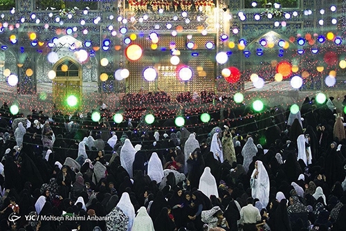 حال و هوای مشهد الرضا در شب ولادت میلاد امام رضا(ع) + تصاویر