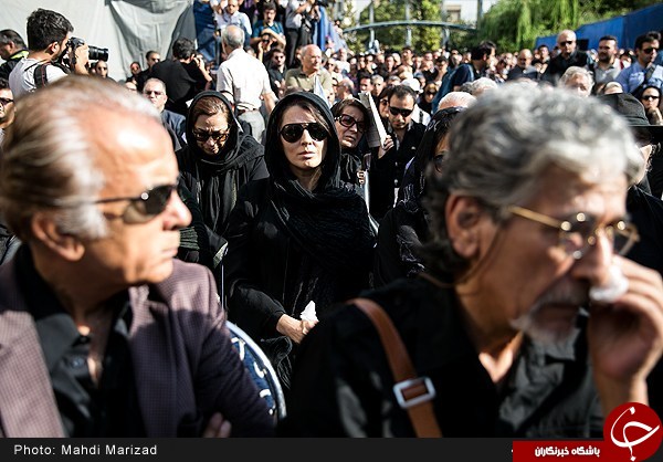 تصاویر/ چهره‌هایی که در مراسم تشییع پیکر مرحوم رشیدی حضور داشتند