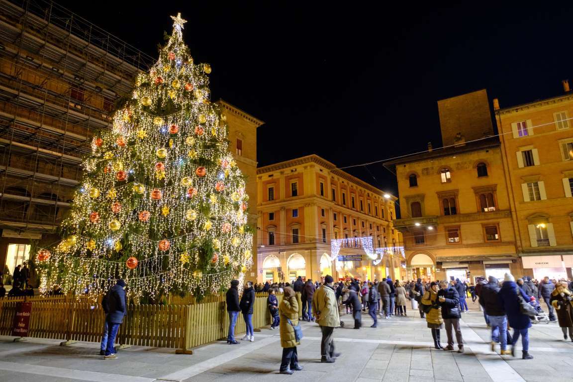 نمایش درختان کریسمس در شهرهای بزرگ جهان+تصاویر