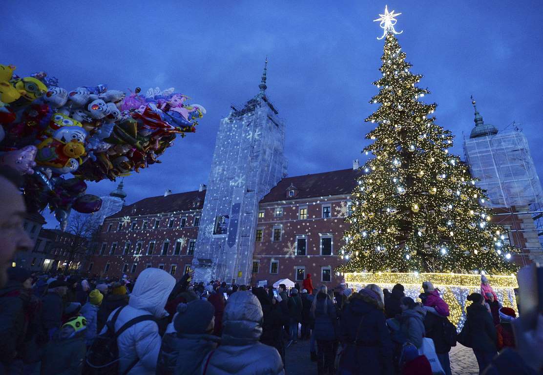 نمایش درختان کریسمس در شهرهای بزرگ جهان+تصاویر