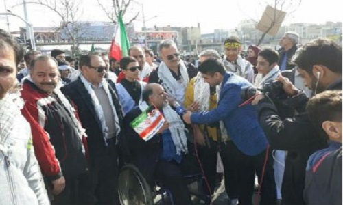 حضور پر رنگ قهرمانان و مسئولان ورزشی در راهپیمایی 22 بهمن ماه + تصاویر