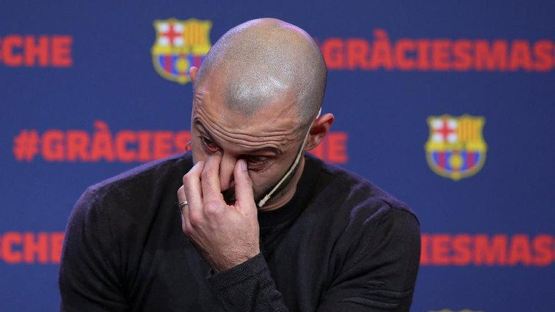 خداحافظی بازیکن مشهور از بارسلونا + تصاویر
