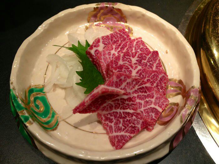 گوشت خام اسب خوراک محبوب ژاپنی ها!+ عکس
