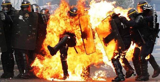 سوختن چند پلیس در آتش معترضان انتخابات فرانسه +تصاویر
