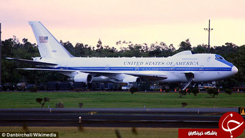تعقیب‌کننده هواپیمای رئیس جمهور آمریکا کیست؟+ تصاویر