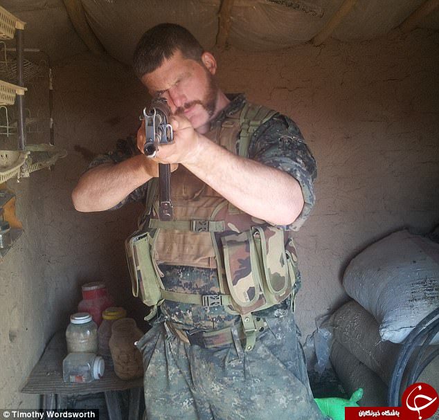 خاطرات سرباز انگلیسی که خون داعشی ها را می خورد!+ تصاویر