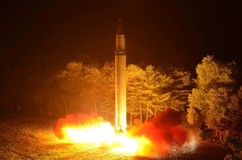 دارایی های استراتژیک آمریکا در شرق آسیا در تیررس موشک های کره شمالی + تصاویر