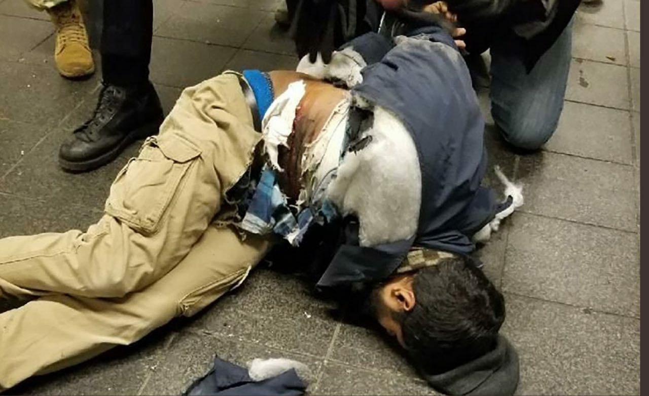 انفجار در منهتن نیویورک/ تخلیه چند ایستگاه مترو در نزدیکی محل حادثه/ احتمال بمبگذاری در سایر نقاط شهر+ فیلم و تصاویر