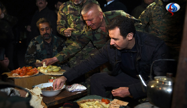 کاپشن قدیمی بشار اسد خبرساز شد (+عکس)